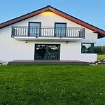 Hill Domyslow, 6 Persons *