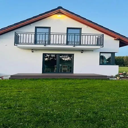 Hill Domyslow, 6 Persons *