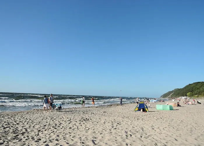 Hill Domyslow, 6 Persons